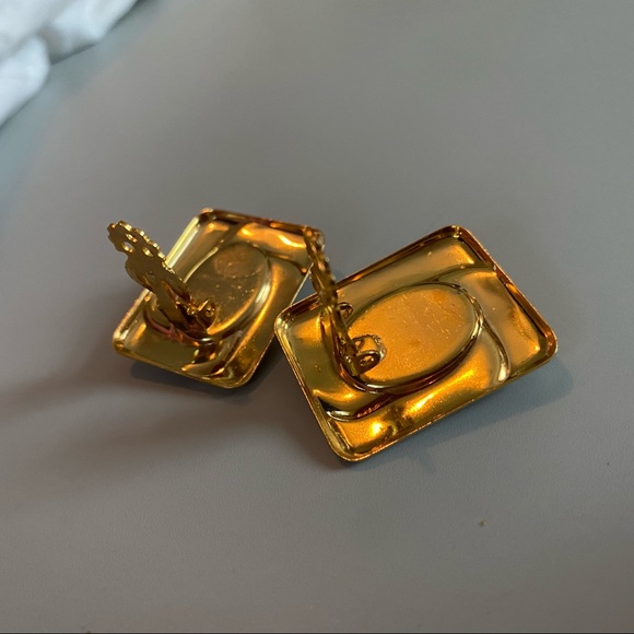 Cara Moia Vintage Clip Ons Gold & Black - Picture 2 of 3